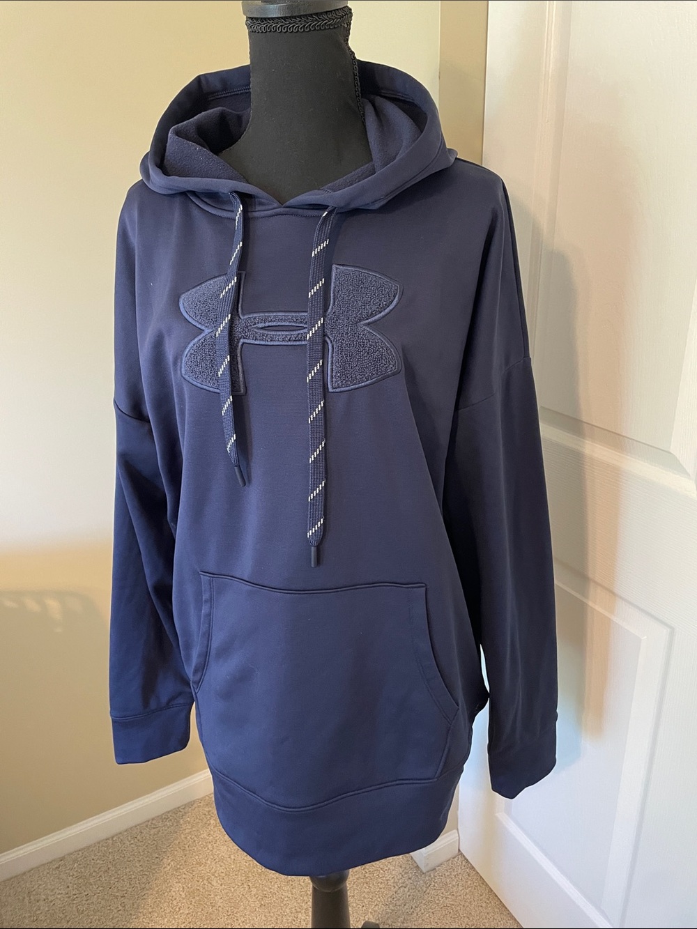Under Armour Navy Blue Women's Pullover Hoodie with Textured Logo
